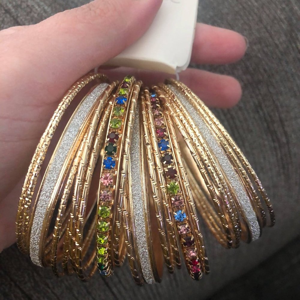 Gold Multi Stone Cupchain & Glitter Bangle 20 Pac
